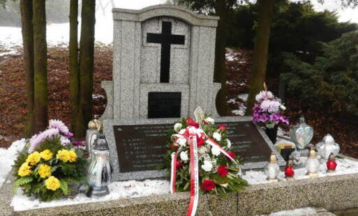 Zdjęcie do Upamiętnienie 81. rocznicy Marszu Śmierci w Świerklanach