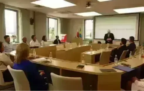 Zdjęcie z sesji rady gminy świerklany